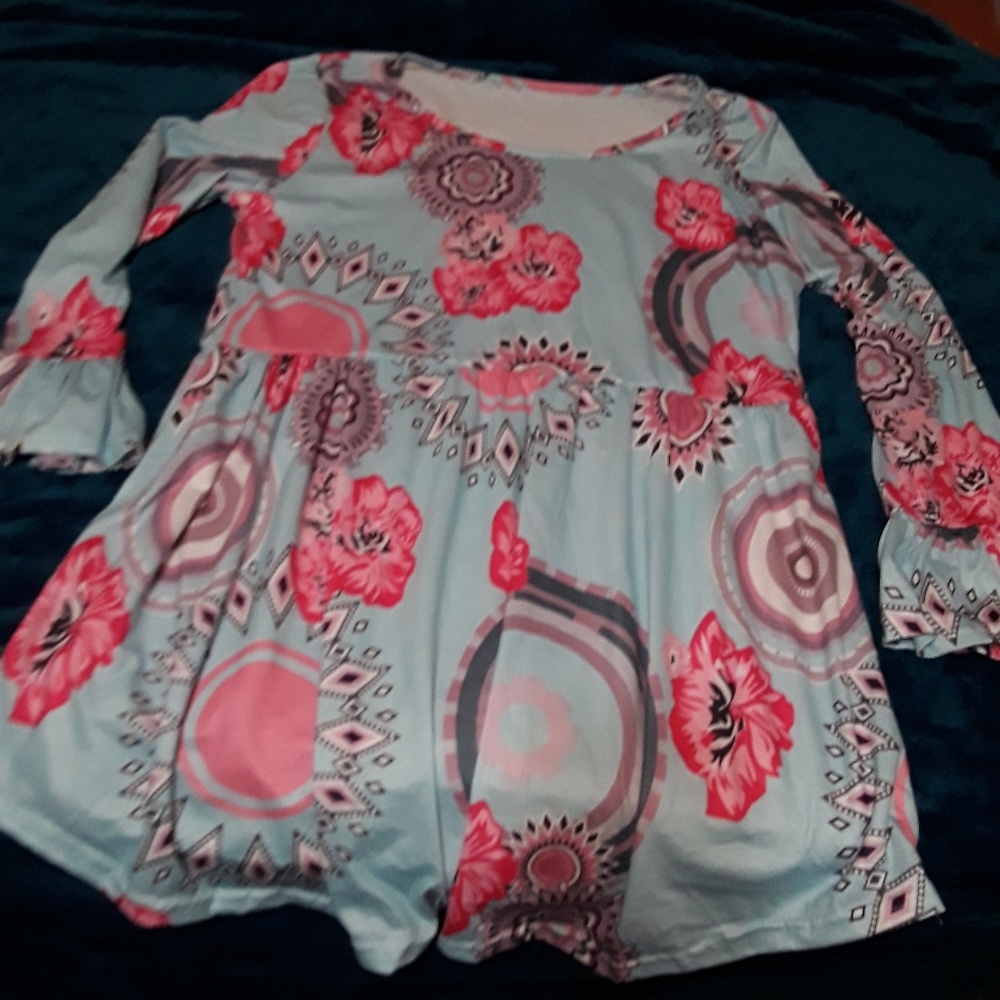Floral top